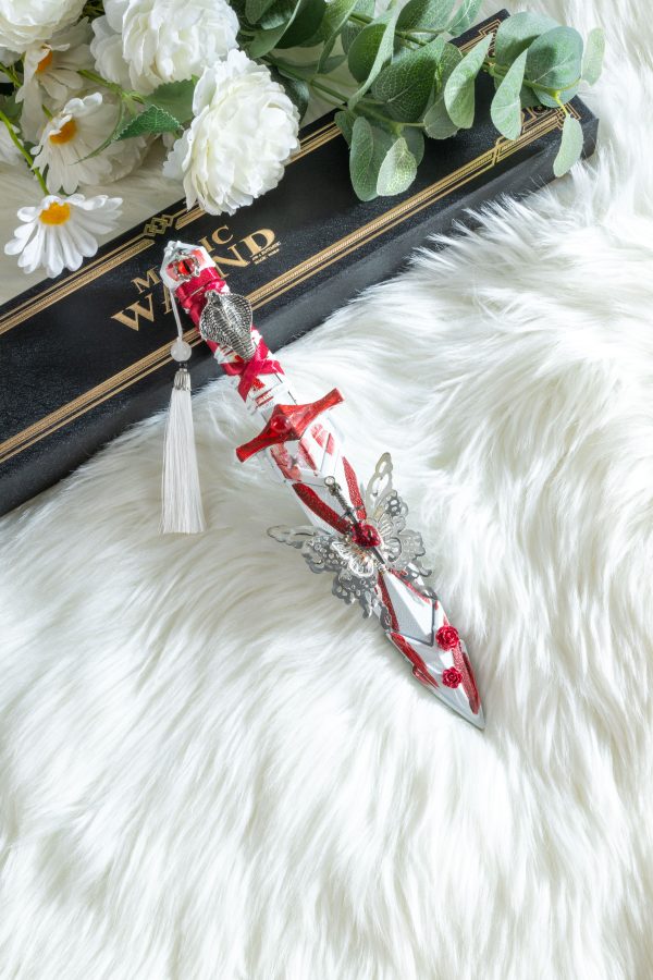 11 in Display Dagger